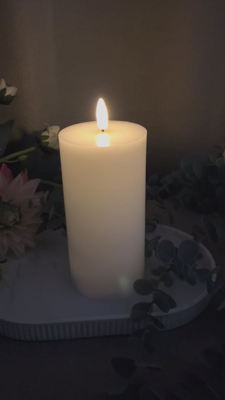 Conzept Electric - Bloklys 3D flamme 15 cm hvid med remote function