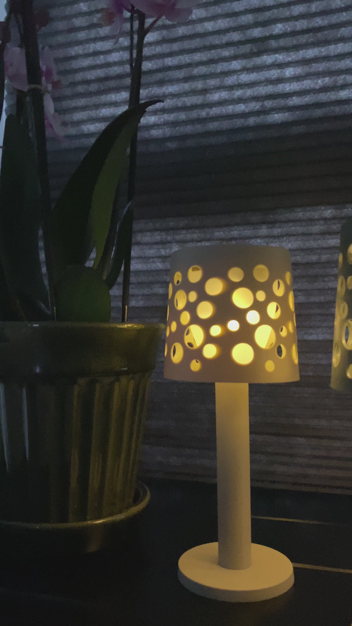 Solcellsdriven bordslampa 1 st. - blandade färger