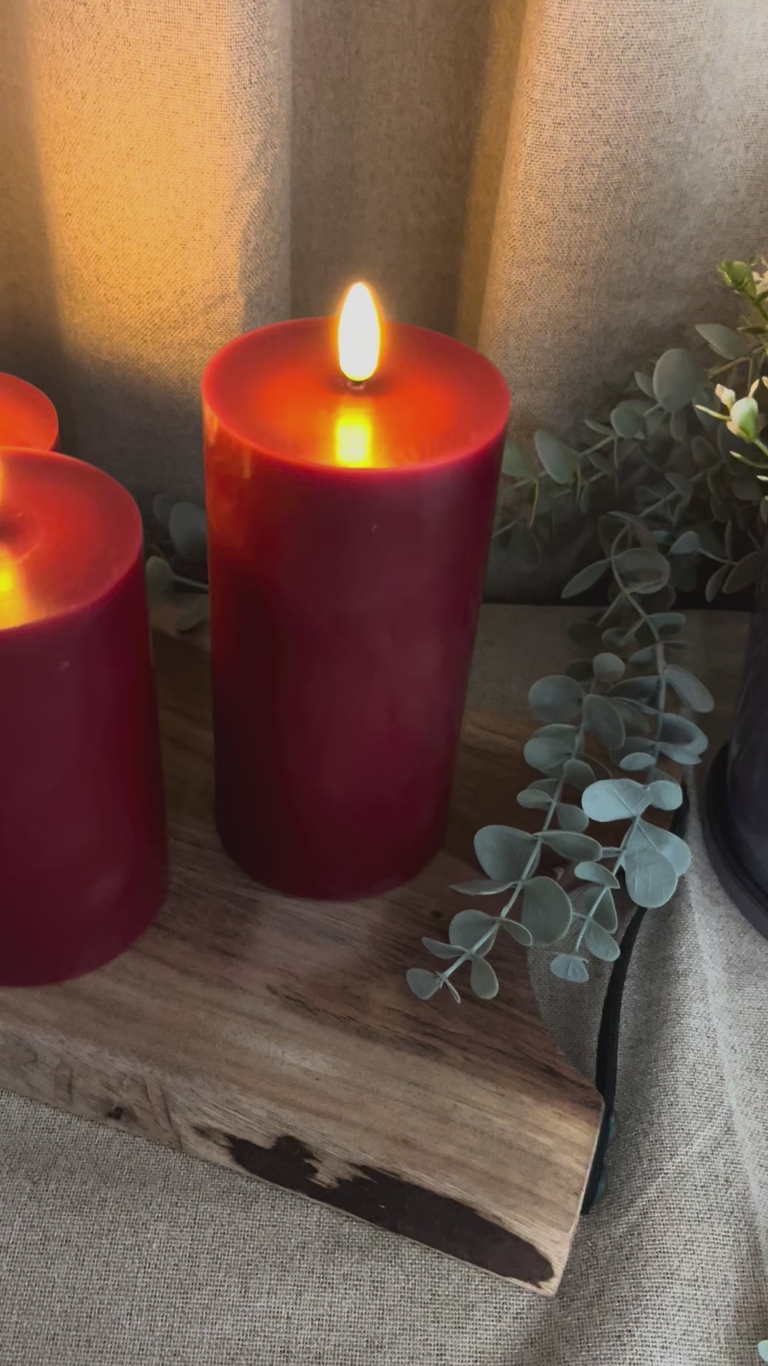 3 LED blockljus med 3D-flamma och fjärrkontroll Ø7,5x10+12,5+15 cm - Röd