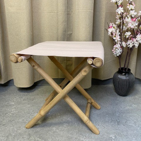 Skammel med polyester 40x40x40 cm bambus natur