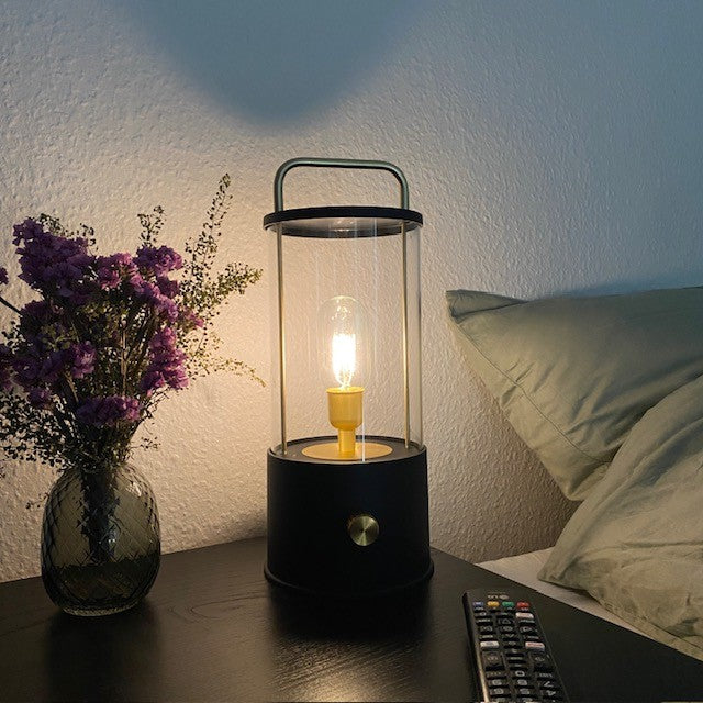 Conzept - lampe med messing drejeknap - opladelig USB-C