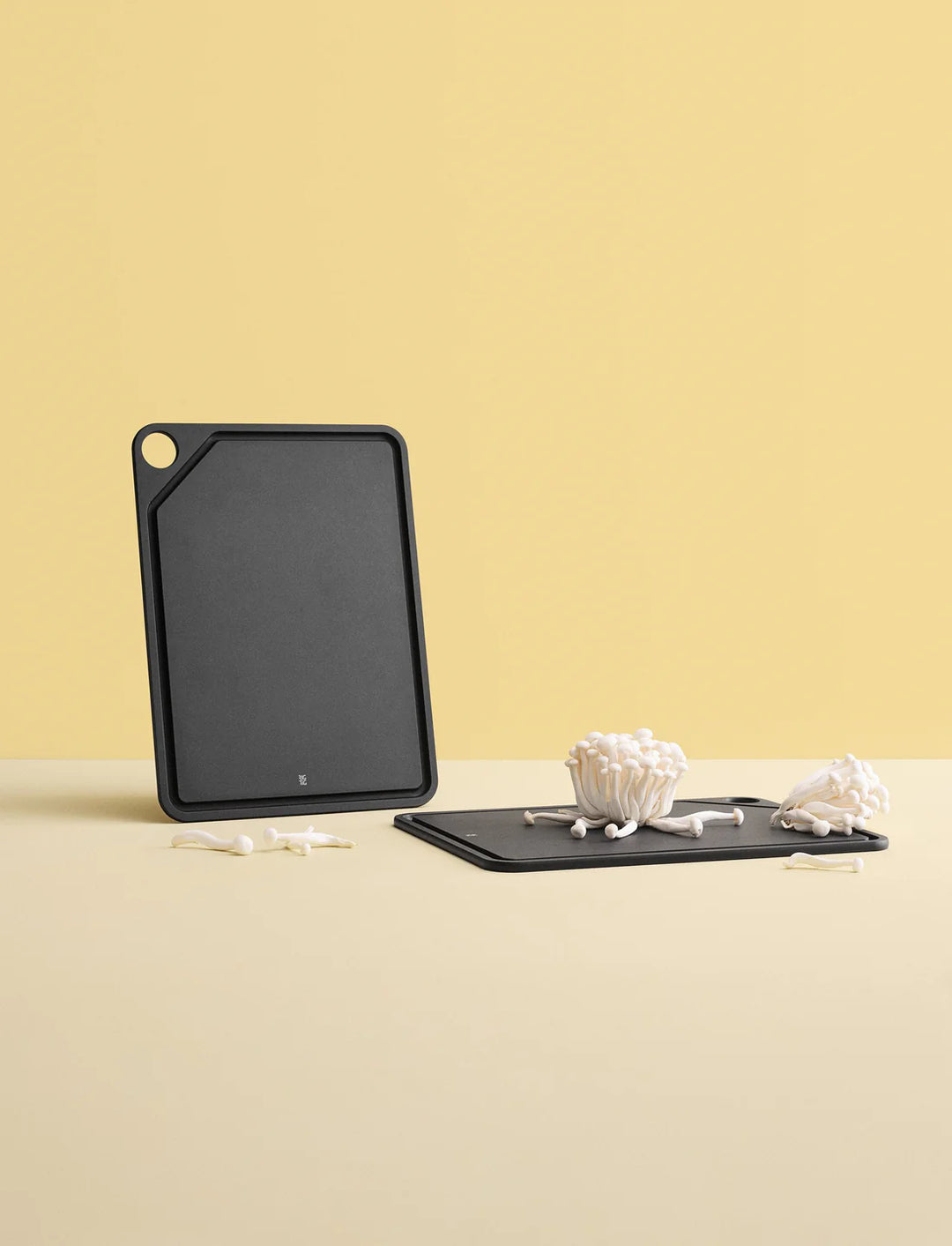 RIG-TIG - Cut-it skærebræt 39,8 cm sort med saftrille