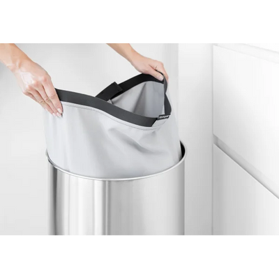 Brabantia - Tvättkorg 60 L - plastlock - Matt Svart