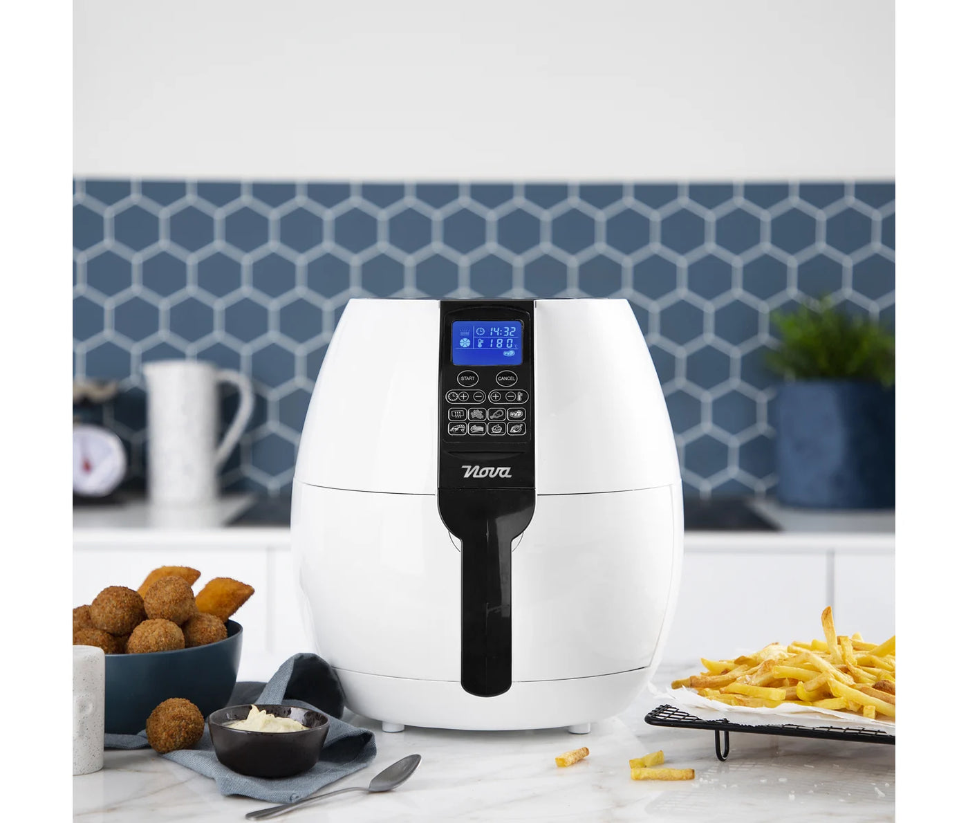 Nova - Air Fryer digital 18150 3,2 liter - Hvid