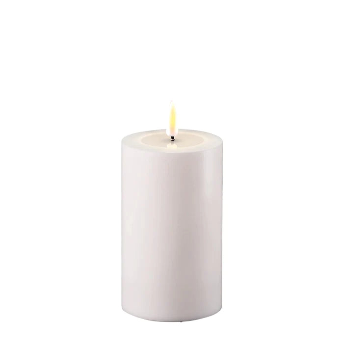 Conzept Electric - Bloklys 3D flamme Ø7,5x12,5 cm hvid med remote function